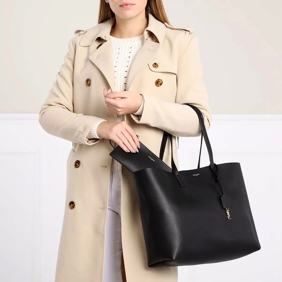 Saint Laurent East West Black Leather Tote - Picture 2 of 13